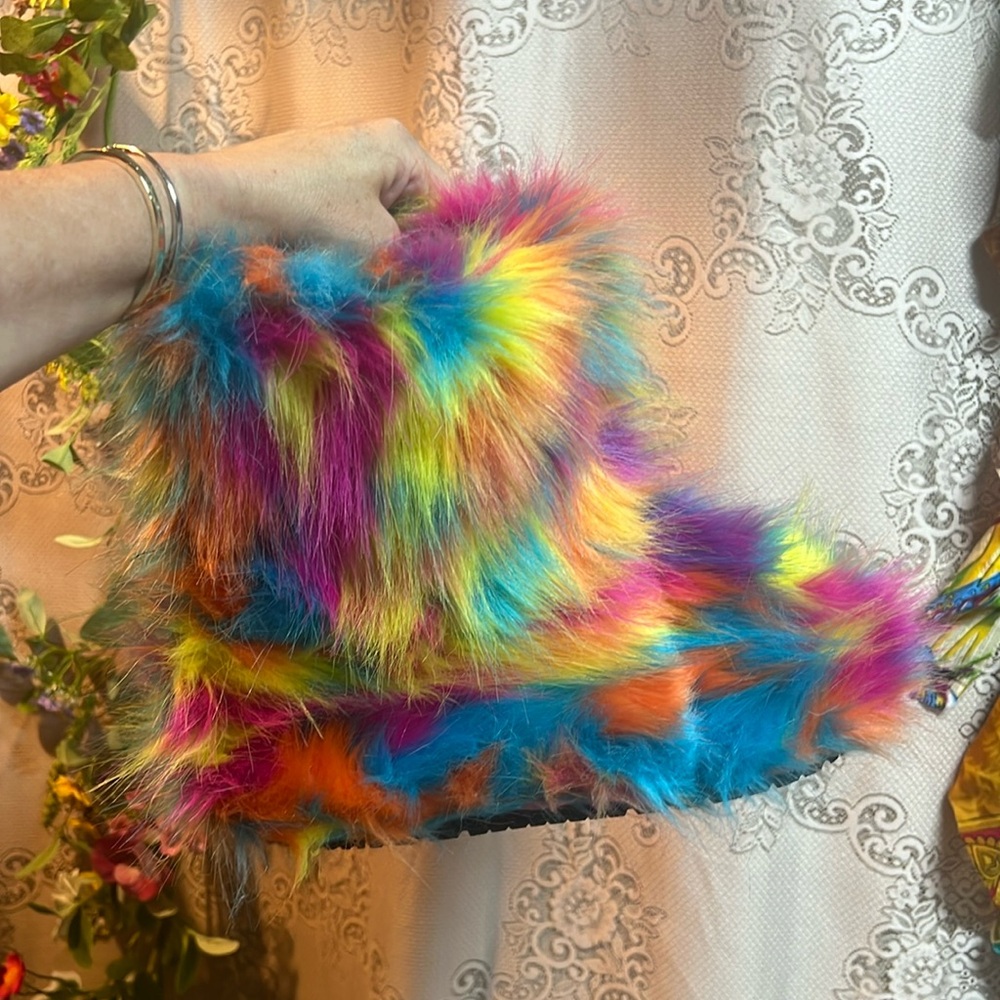 rainbow Faux Fur Festival Boots Size 43 | Multicolor Furry Rave Boots | NWOT